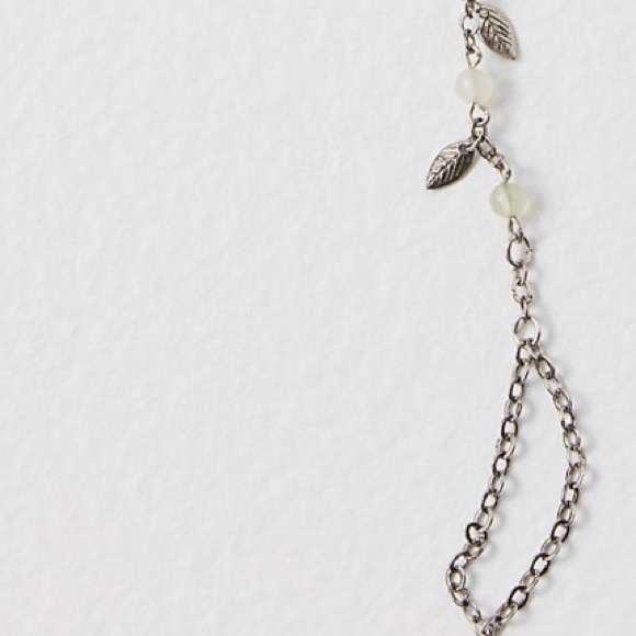 Free People Boho  Hand - Ring - Chain - Bracelet - Picture 4 of 8